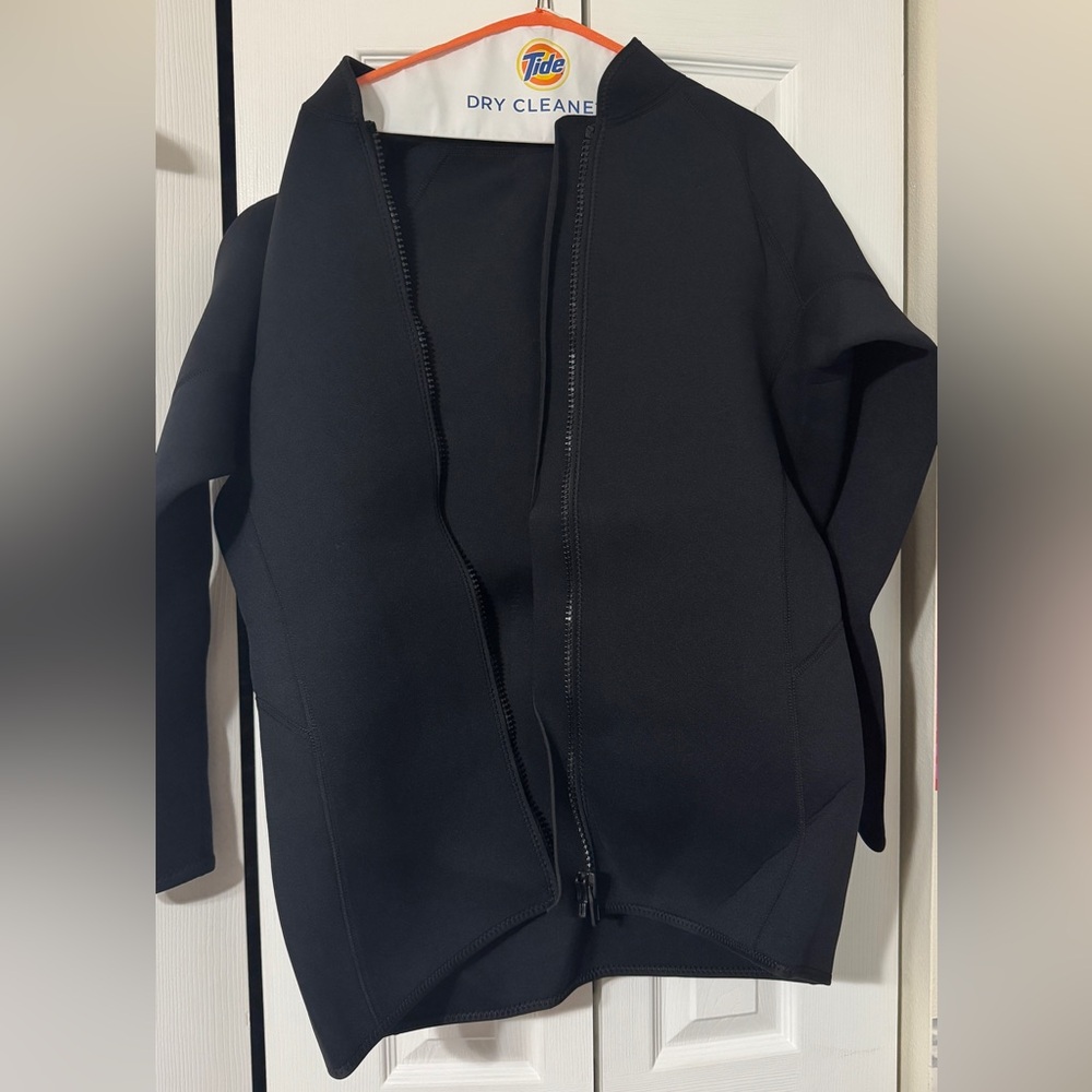 Black Zip-Up Wet Suit